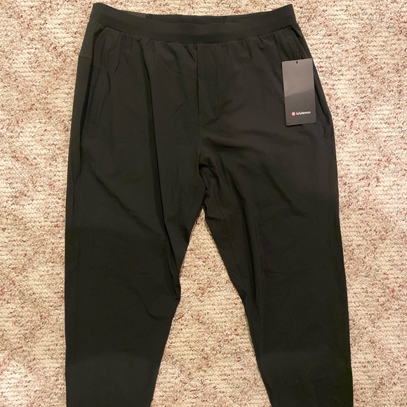 Men's Black Lululemon Surge Joggers - NWT Size XL - Picture 3 of 5